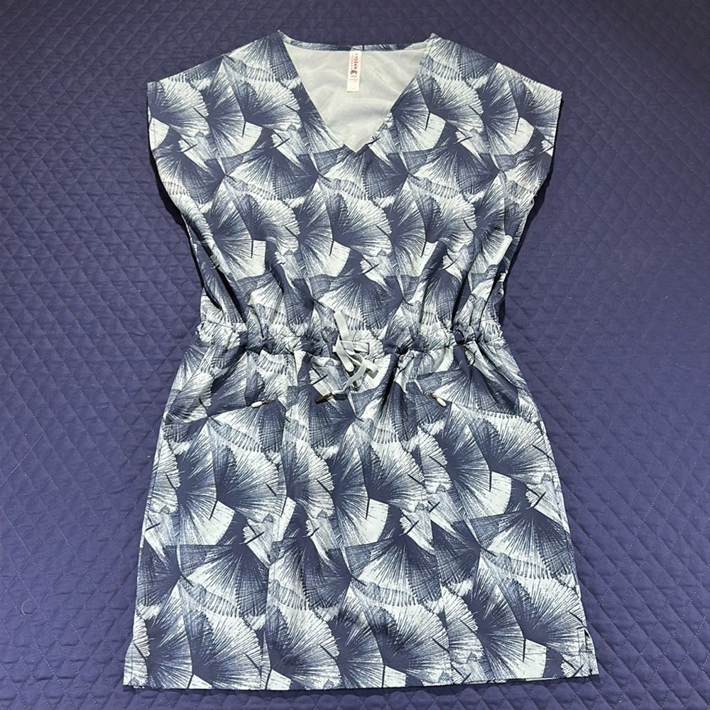 KYODAN OUTDOOR V Neck Dress. Drawstring Waist. SM. Tropical Print Blue & Green